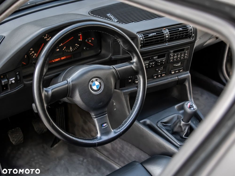 BMW M5 - 12