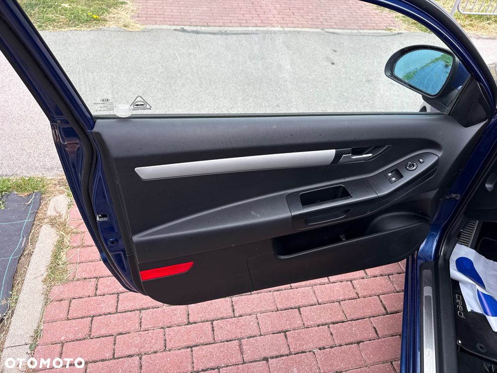 Kia Ceed 2.0 CVVT Spirit - 19