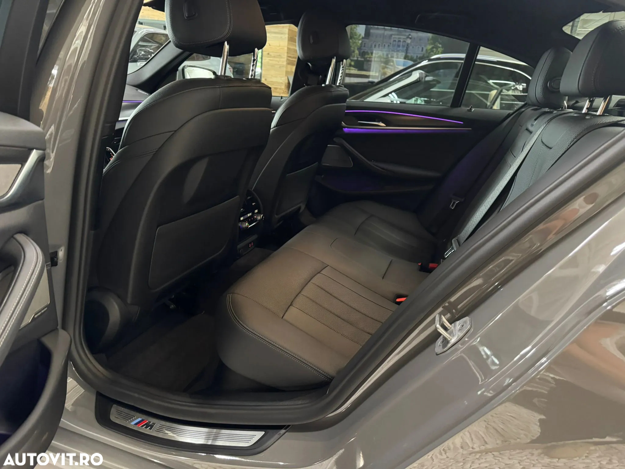 BMW Seria 5 530i AT MHEV - 10