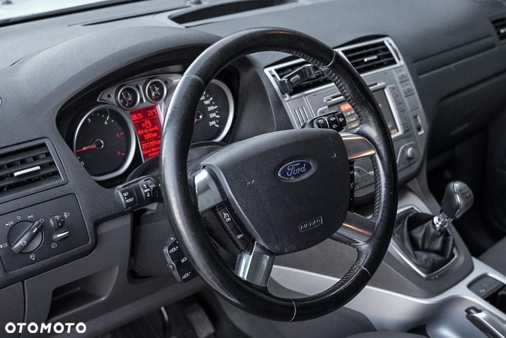 Ford Kuga 2.0 TDCi Titanium - 9