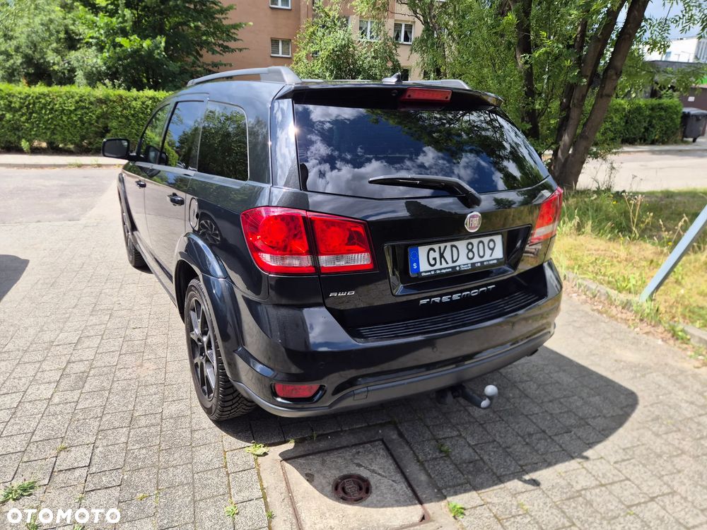 Fiat Freemont 2.0 Multijet Black Code AWD - 3