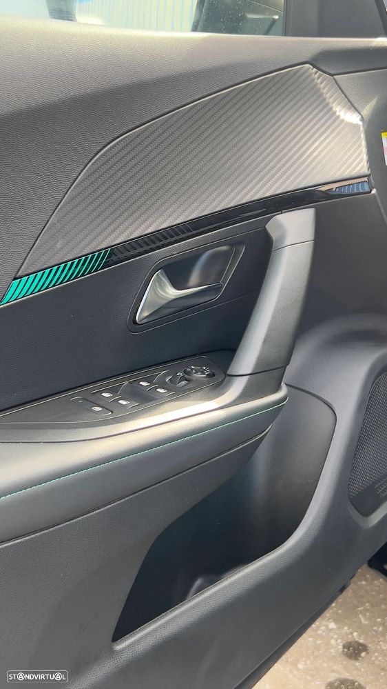 Peugeot 2008 1.5 BlueHDi Allure Pack - 11