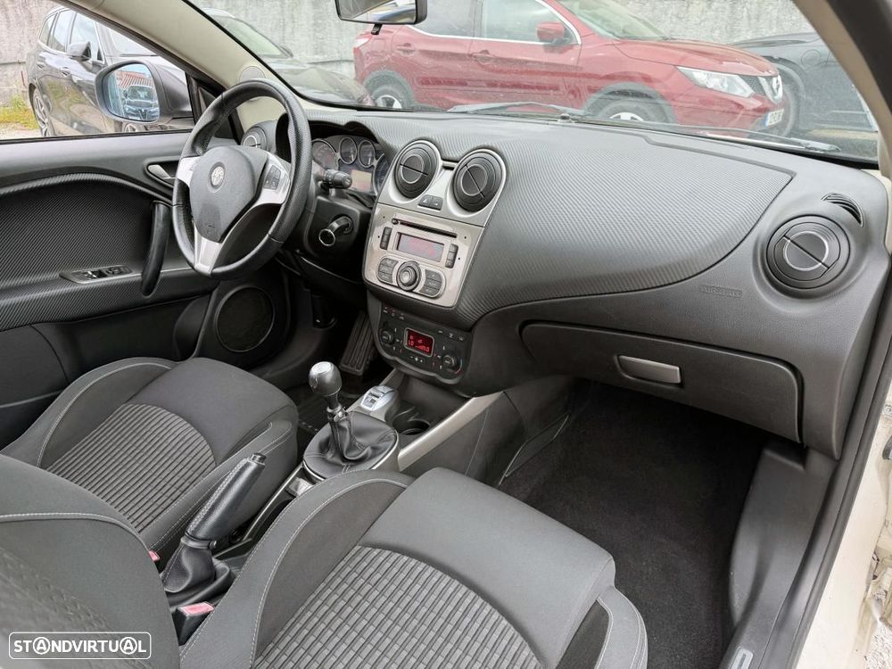 Alfa Romeo MiTo 1.3 JTD Distinctive - 22