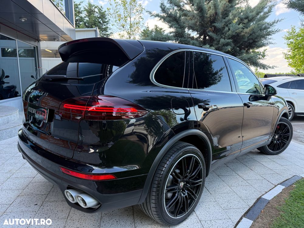 Porsche Cayenne Platinum Edition - 6