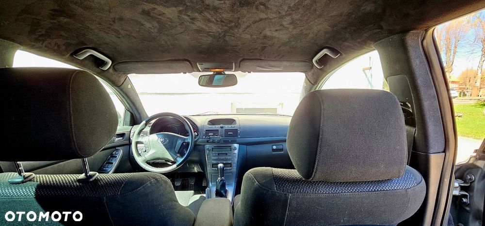 Toyota Avensis 2.0 D-4D Sol - 6