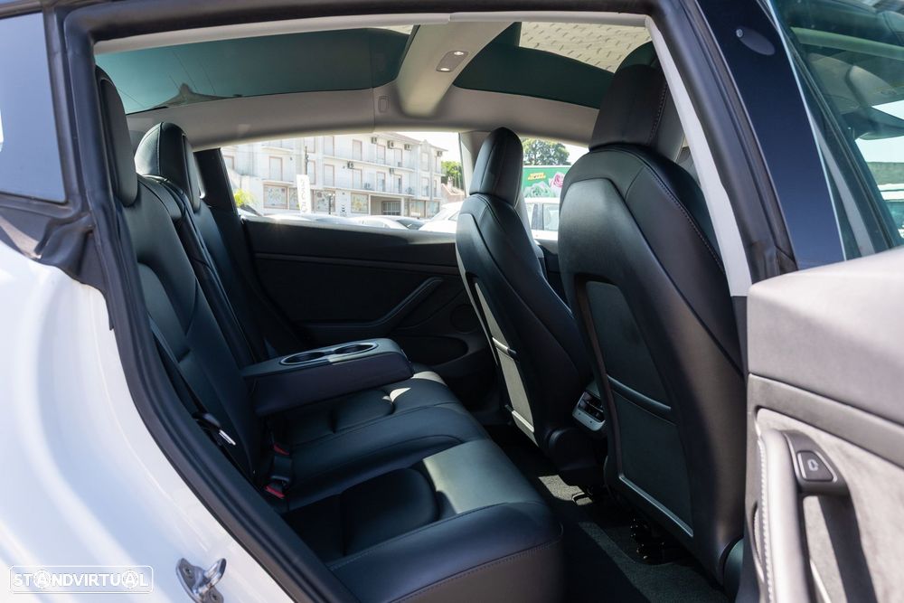 Tesla Model 3 Performance Dual Motor AWD - 19