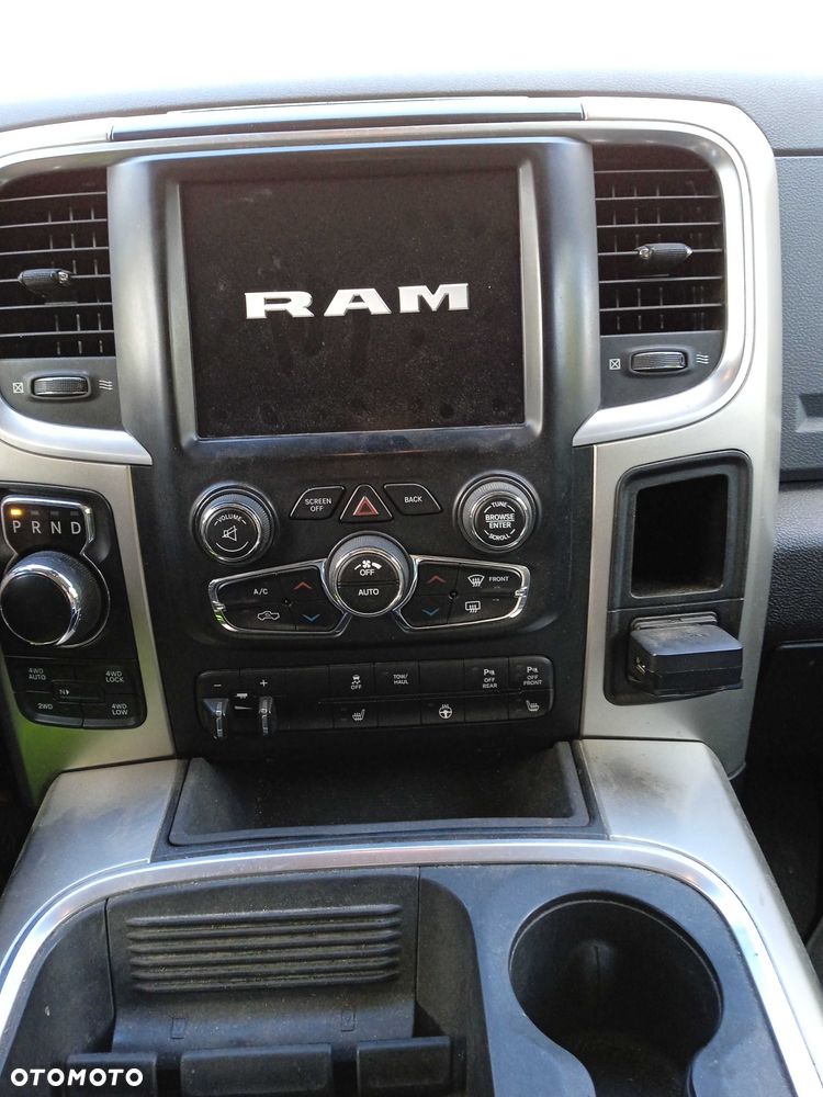 Dodge RAM - 4