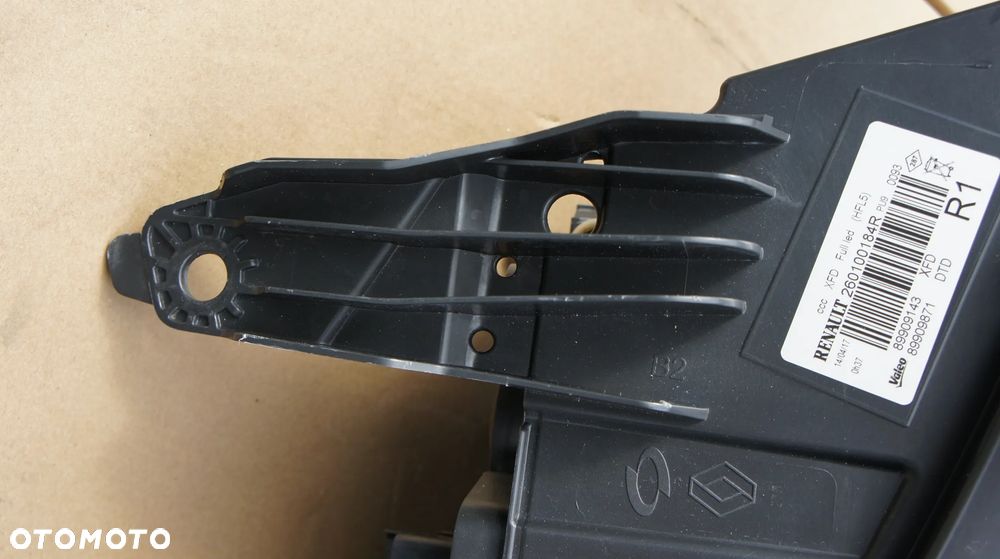 PRZEDNIA PRAWA LAMPA RENAULT TALISMAN FULL LED - 4