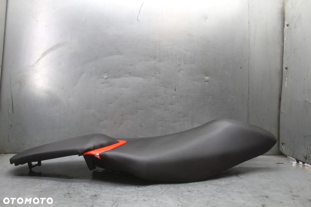 Derbi GP1 kanapa fotel siedzenie - 1