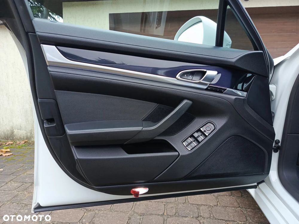 Porsche Panamera PDK Edition - 21