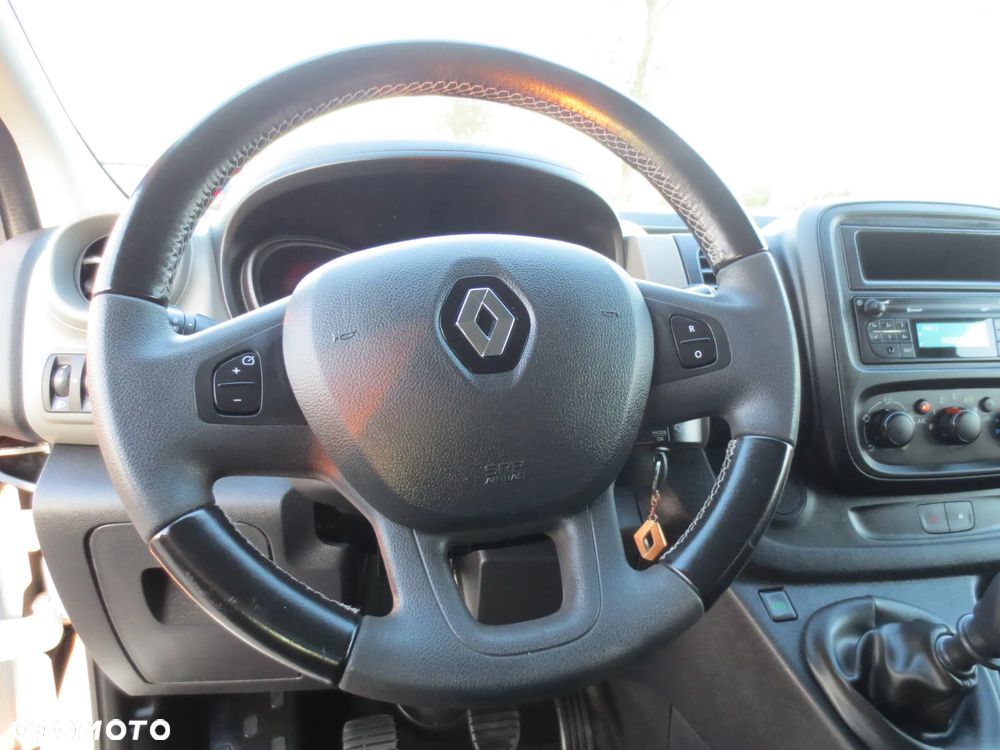 Renault Trafic - 11