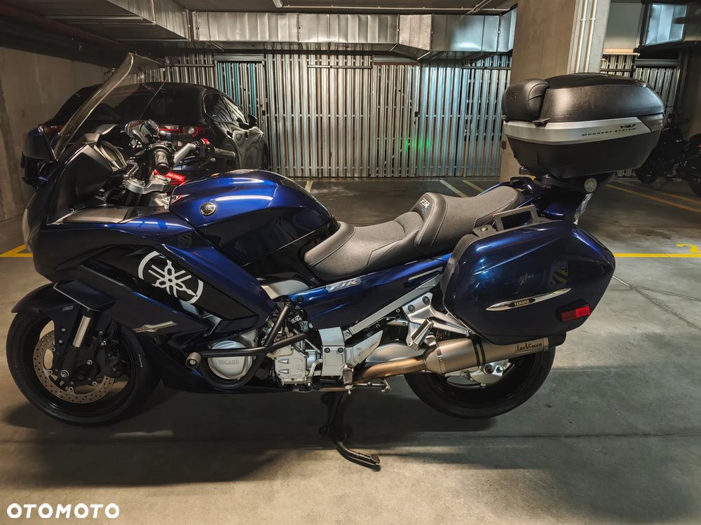 Yamaha FJR - 11