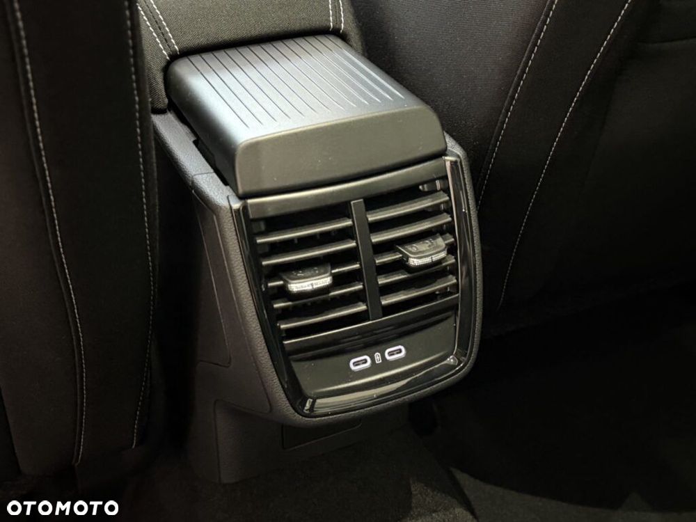 Skoda Kamiq 1.5 TSI Monte Carlo DSG - 18