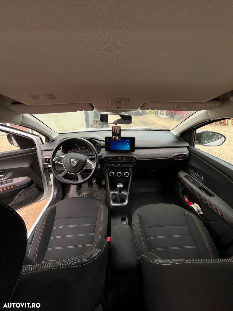 Dacia Sandero Stepway TCe 90 MT6 Essential - 6