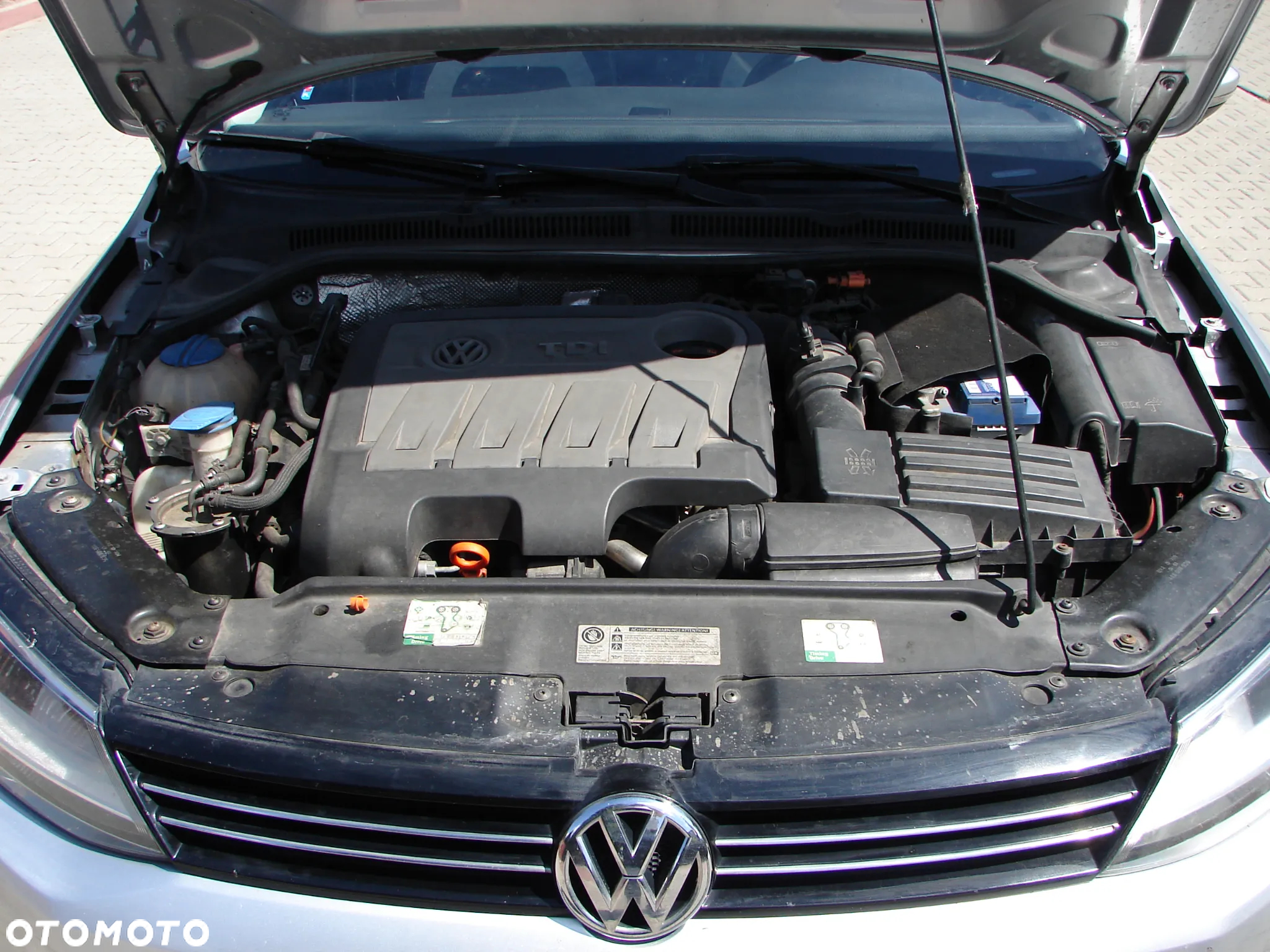 Volkswagen Jetta 2.0 TDI Highline CityLine DSG - 13
