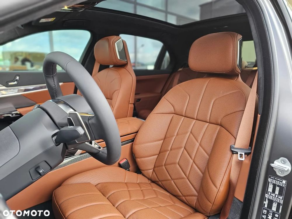 BMW Seria 7 - 19