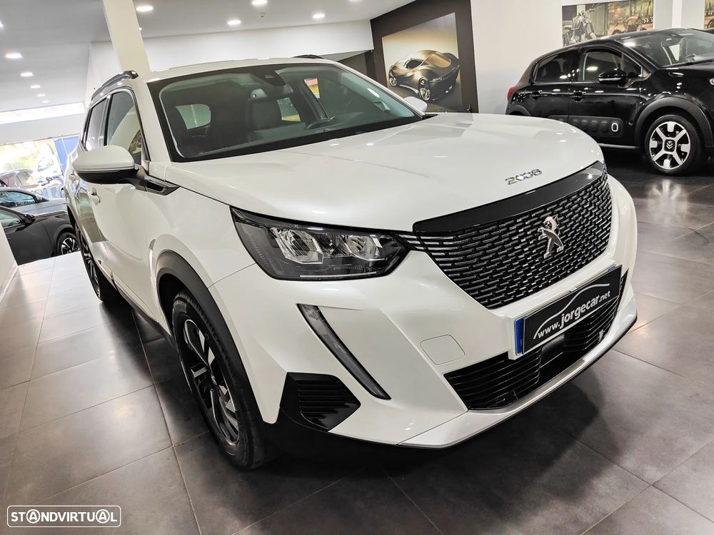Peugeot 2008 1.2 PureTech Allure EAT8 - 10