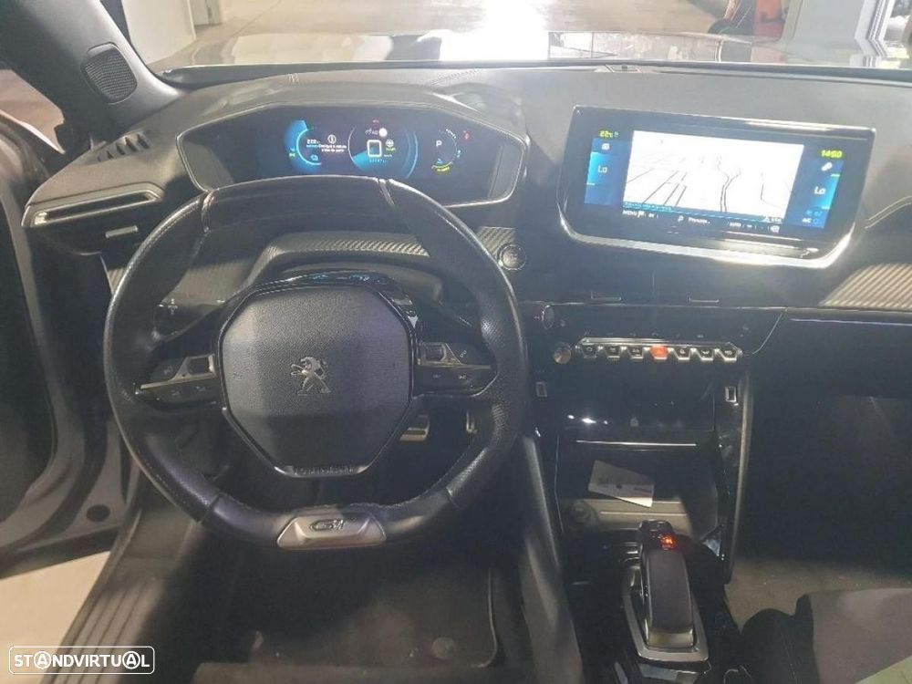 Peugeot e-2008 50 kWh GT Pack - 6