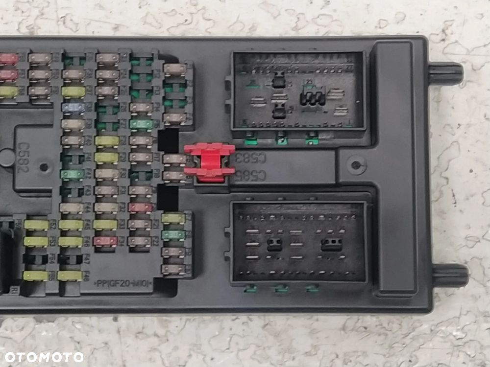 JAGAUR XJ X351 LIFT SKRZYNKA BEZPIECZNIKÓW ORYGINAŁ - 4