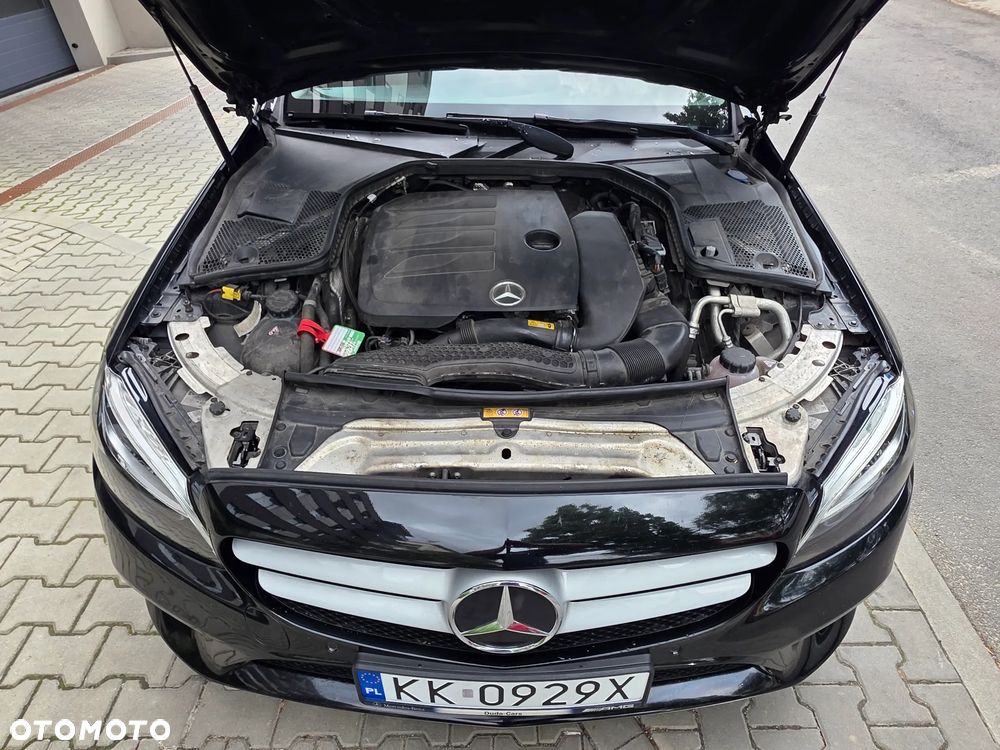 Mercedes-Benz Klasa C 200 4-Matic 9G-TRONIC - 26