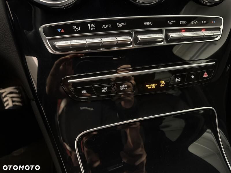 Mercedes-Benz GLC - 16