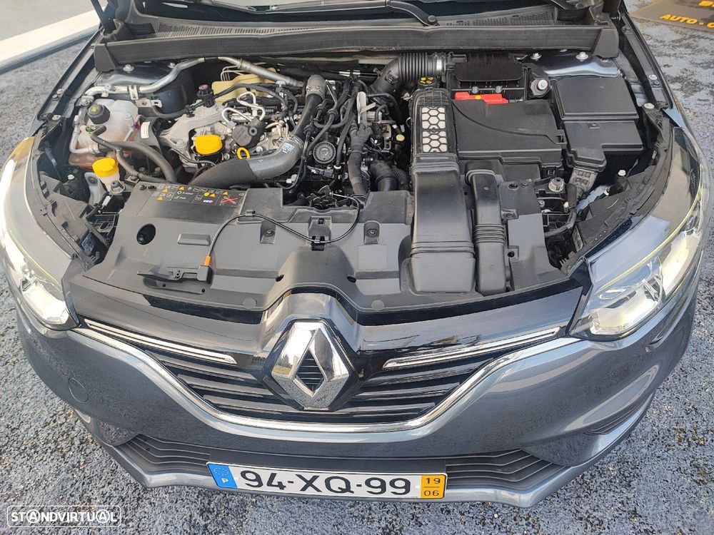 Renault Mégane Sport Tourer - 18