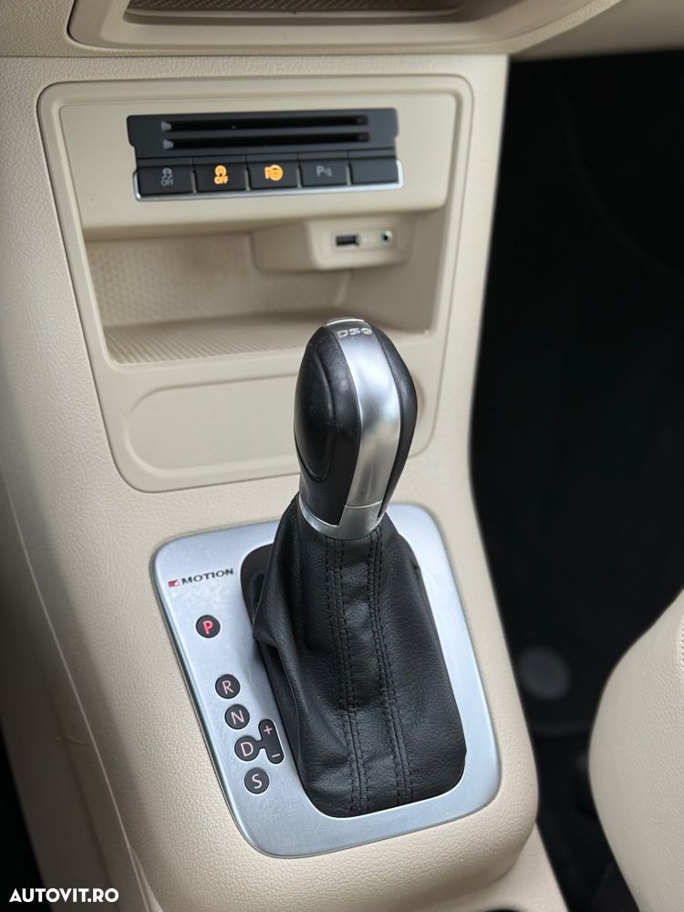 Volkswagen Tiguan 2.0 TDI SCR 4MOTION BlueMotion Technology DSG Lounge Sport & Style - 16