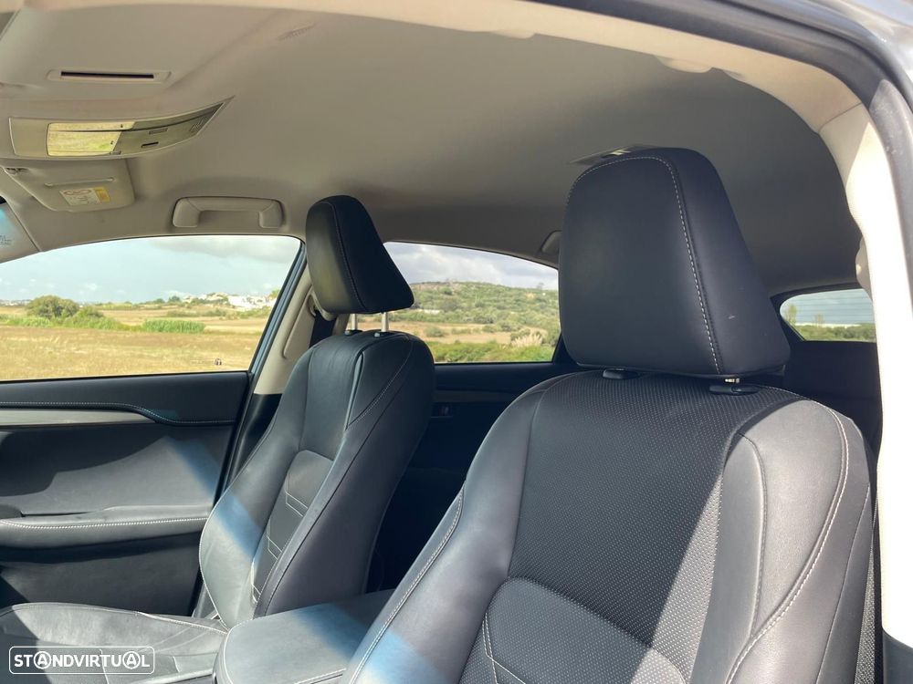 Lexus NX 300h Executive+ - 19