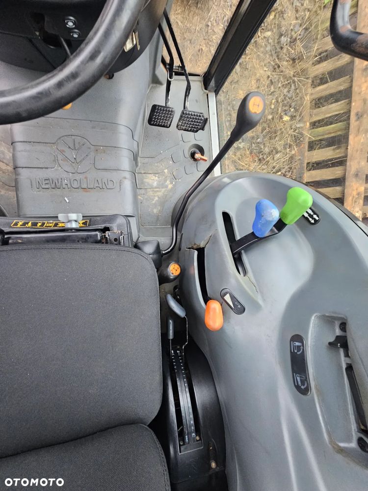 New Holland U2D6 ( w dokumentach) , model handlowy TN 85 FA - 24