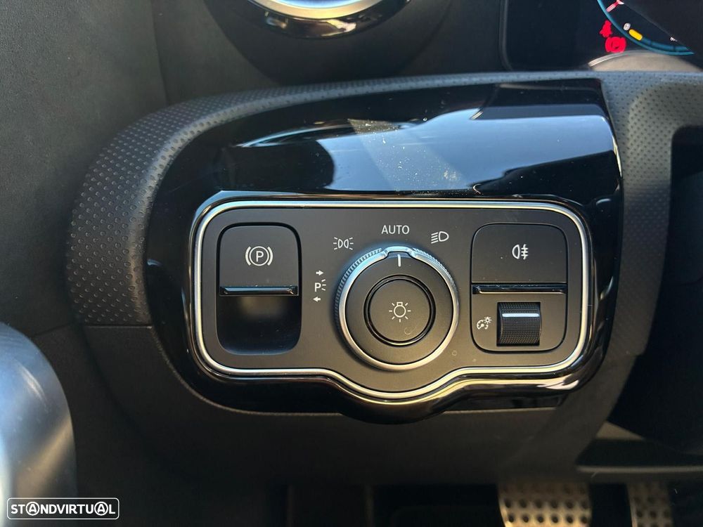 Mercedes-Benz A 250 - 20
