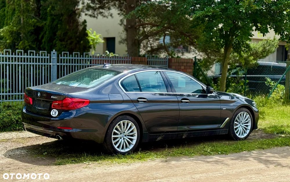 BMW Seria 5 530i xDrive Luxury Line - 5