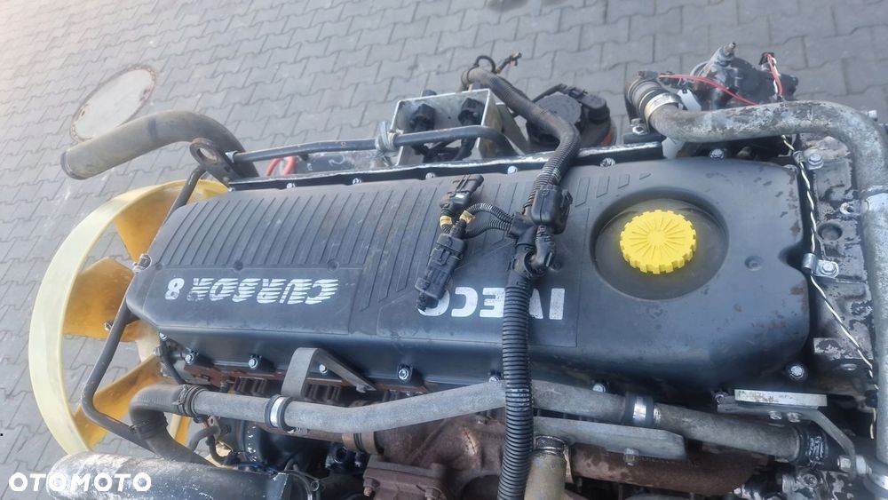 Silnik Engine Iveco Trakker Stralis Cursor 8 E4 / E5 F2BE3681C Pod PTO - 4