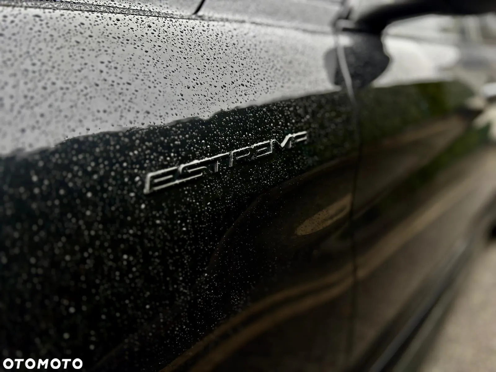 Alfa Romeo Giulia 2.0 Turbo 16V AT8-Q4 Estrema - 8