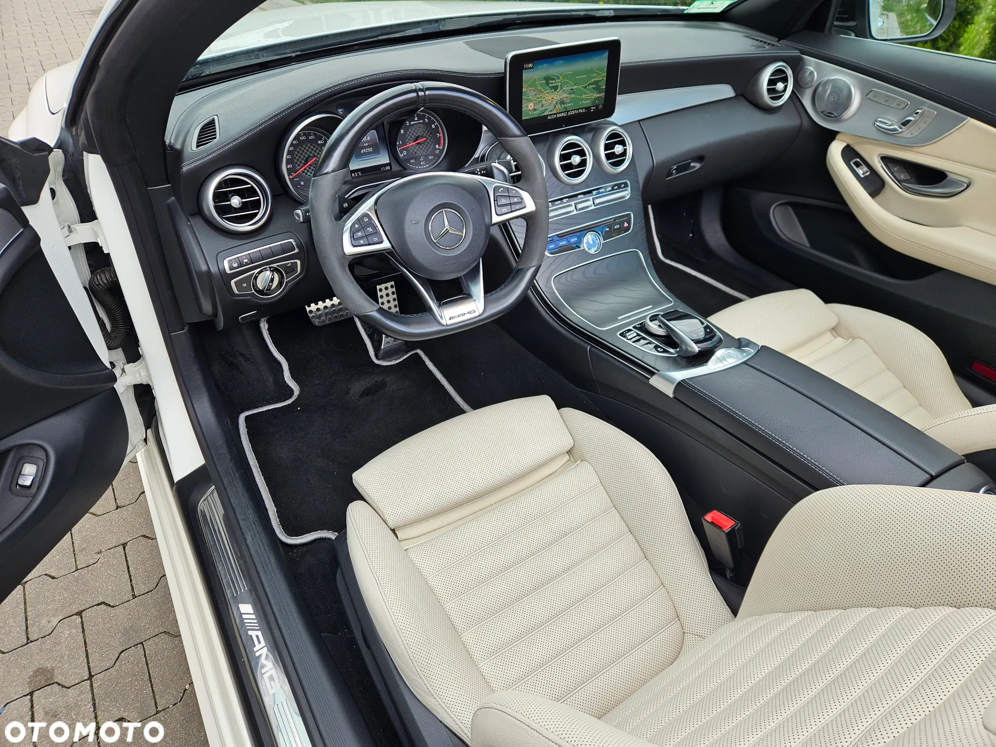 Mercedes-Benz Klasa C AMG 43 4-Matic Kabriolet - 12