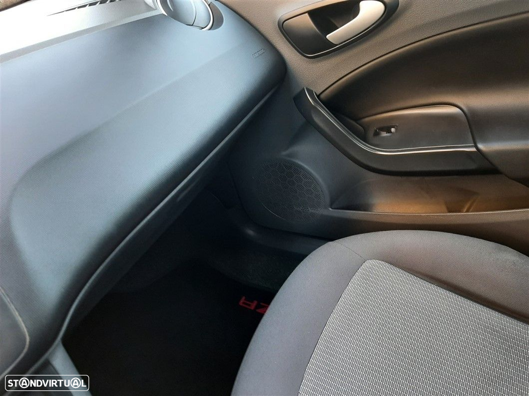 SEAT Ibiza ST 1.6 TDI Reference DPF - 22