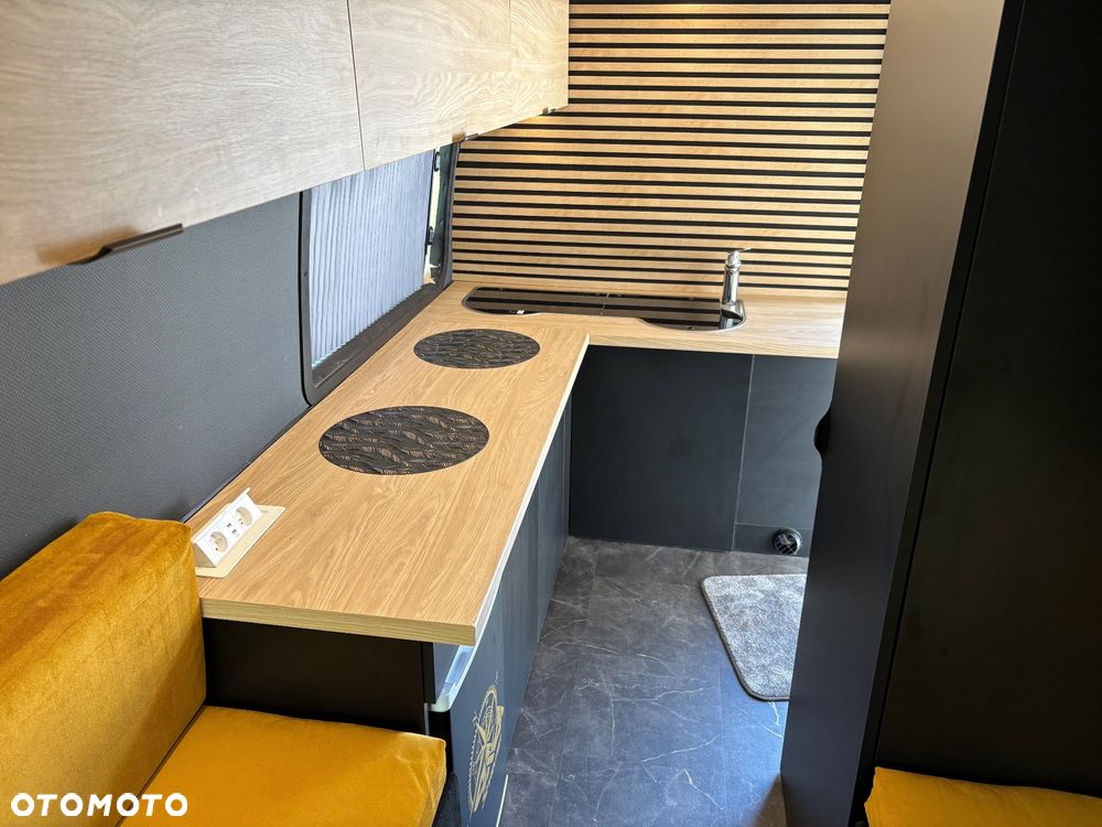 Mercedes-Benz Sprinter 4x4 - 6