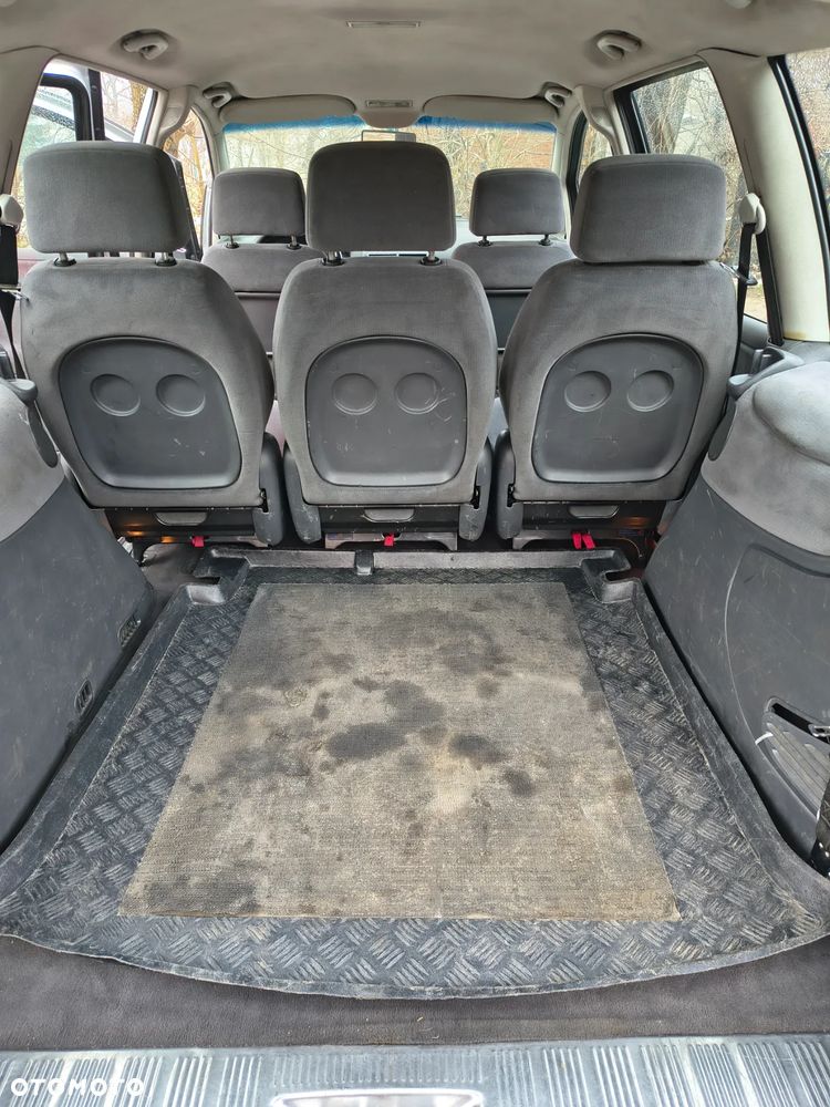 Volkswagen Sharan 1.9 TDI Highline - 10