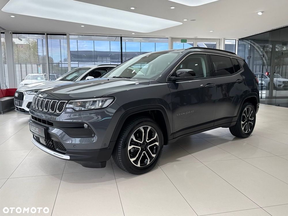Jeep Compass - 2