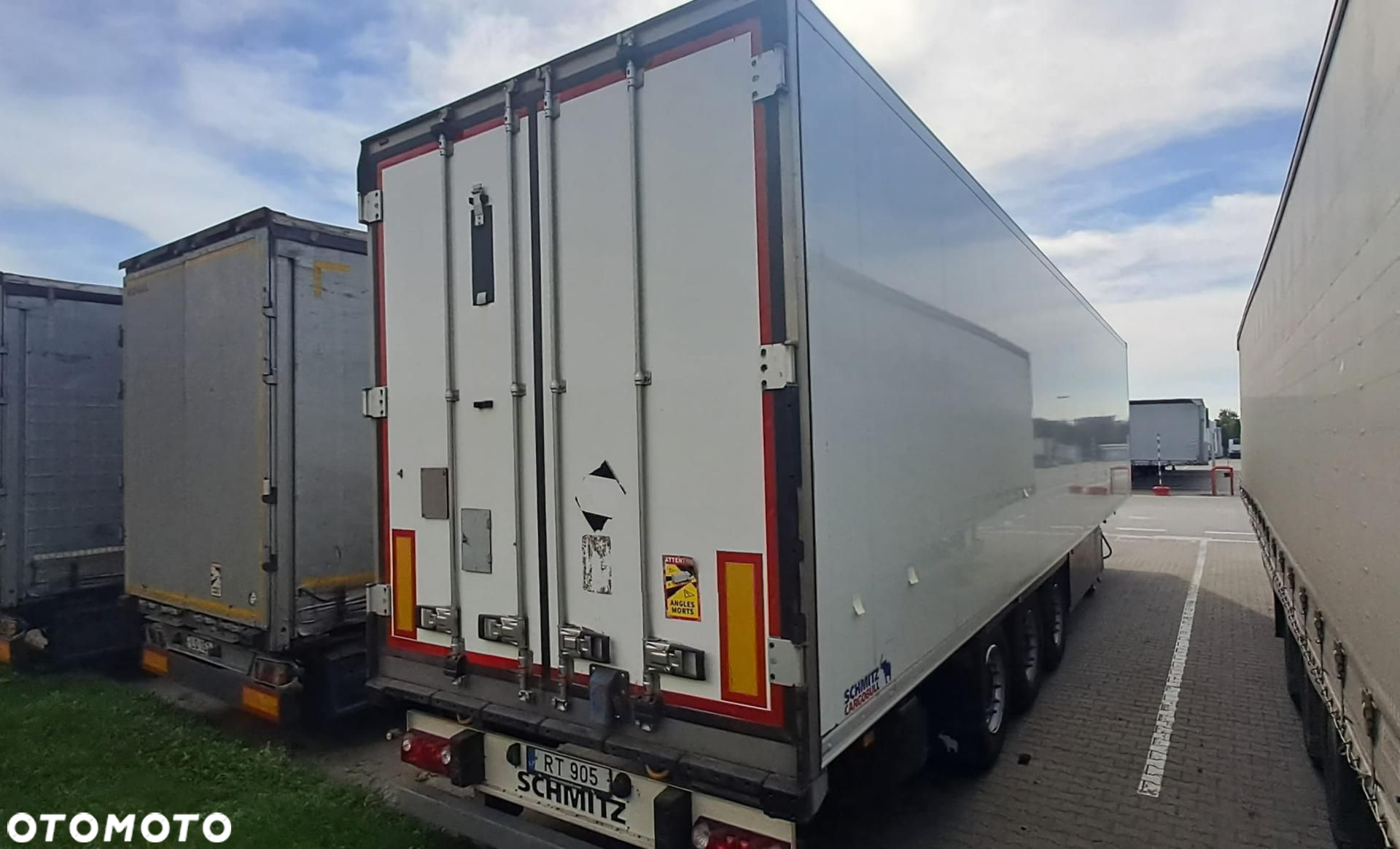 Schmitz Cargobull SKO FP 60 ThermoKing SLXi 300 - 4