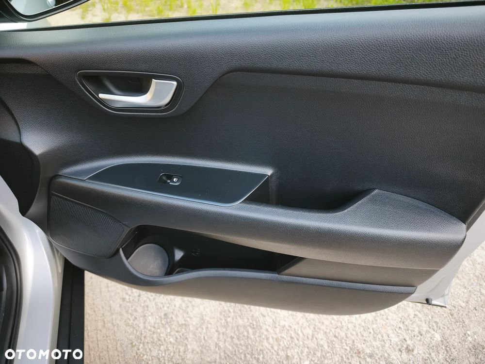 Kia Stonic - 18