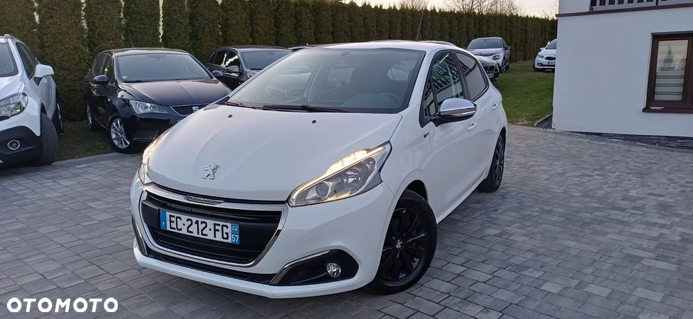 Peugeot 208 1.2 VTi Style - 3