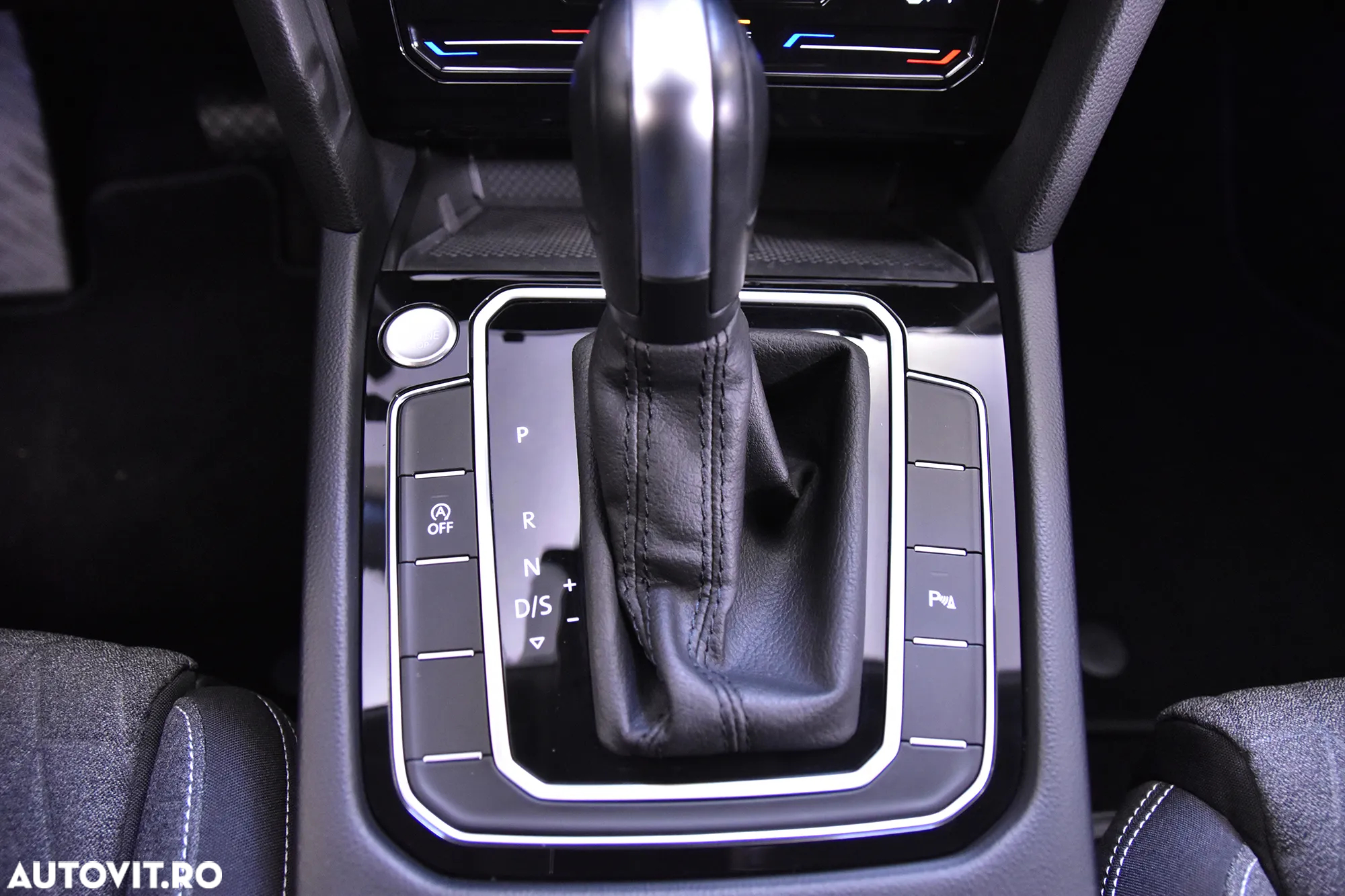 Volkswagen Passat - 17