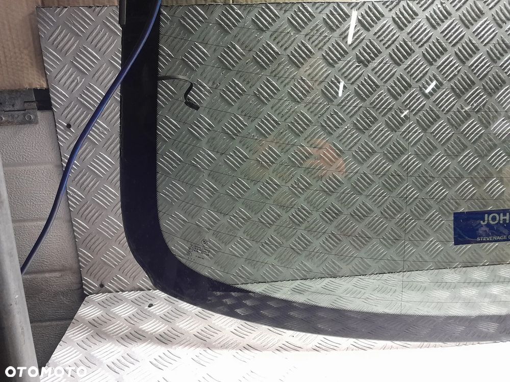 BMW E92 SZYBA TYLNA KAROSERI - 3