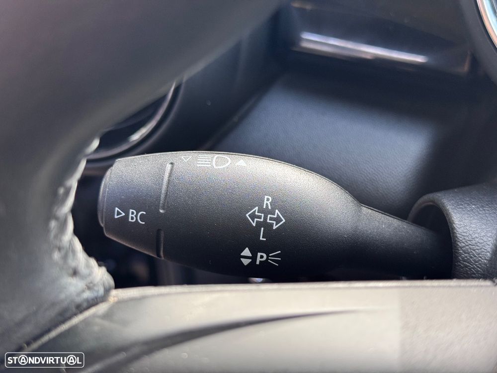 MINI 5 Portas Cooper D Aut. Seven Chili - 24