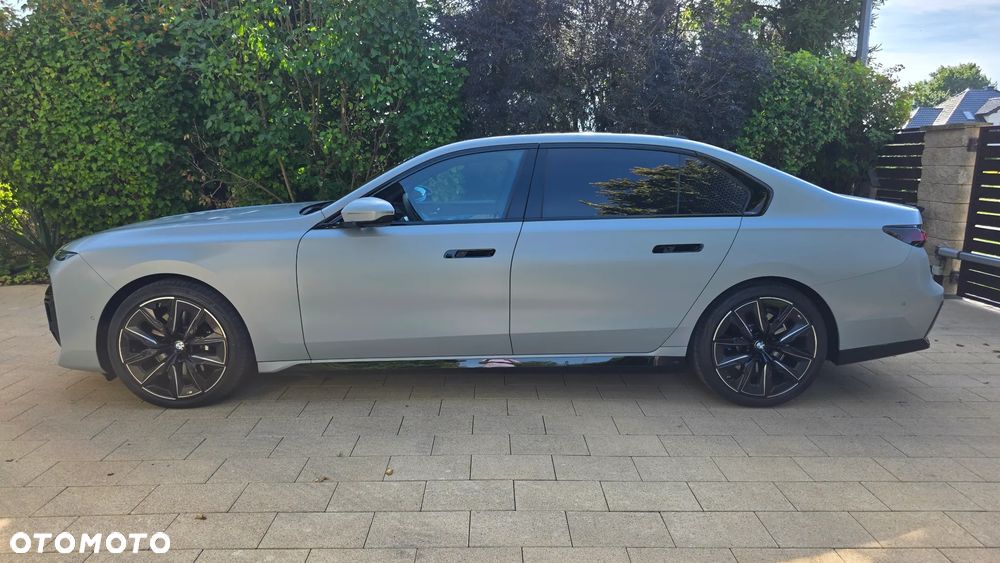 BMW Seria 7 740d xDrive mHEV Individual Edition sport - 4