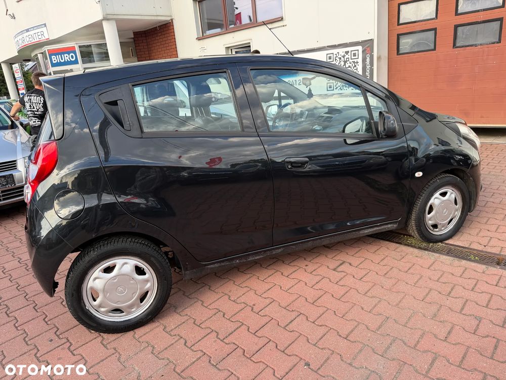 Chevrolet Spark 1.0 Base - 9