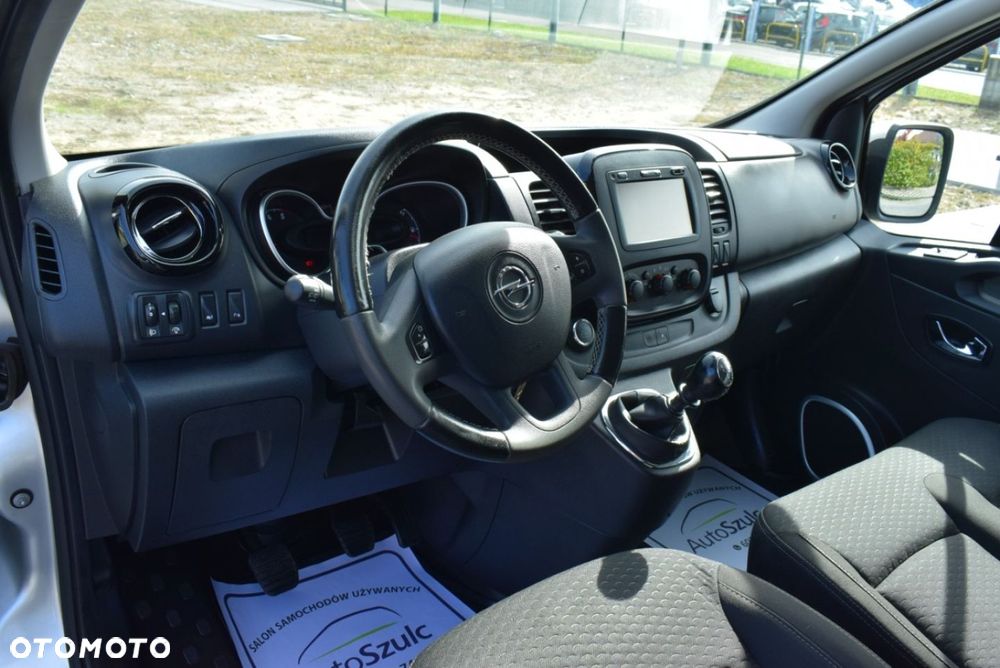 Opel Vivaro - 16
