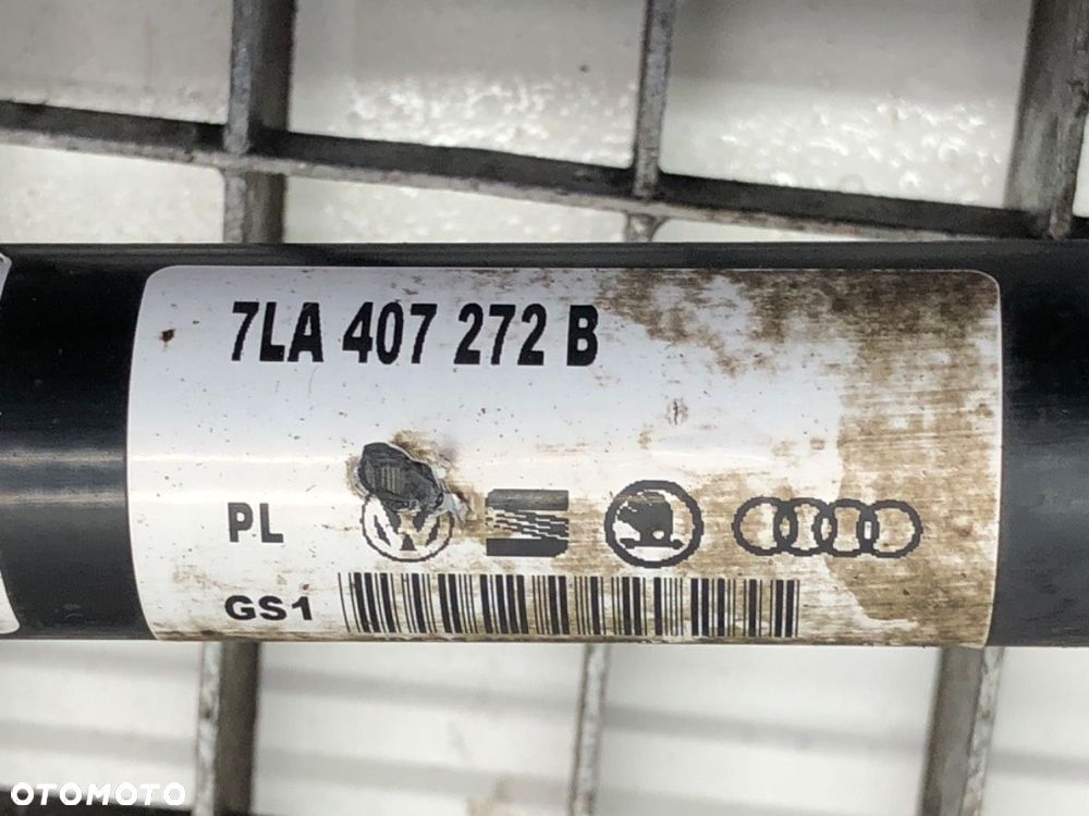 PÓŁOŚ PRAWY PRZÓD  VW TRANSPORTER / CARAVELLE VI Autobus (SGB, SGJ, SHB, SHJ) 2015 - 2022 2.0 - 4