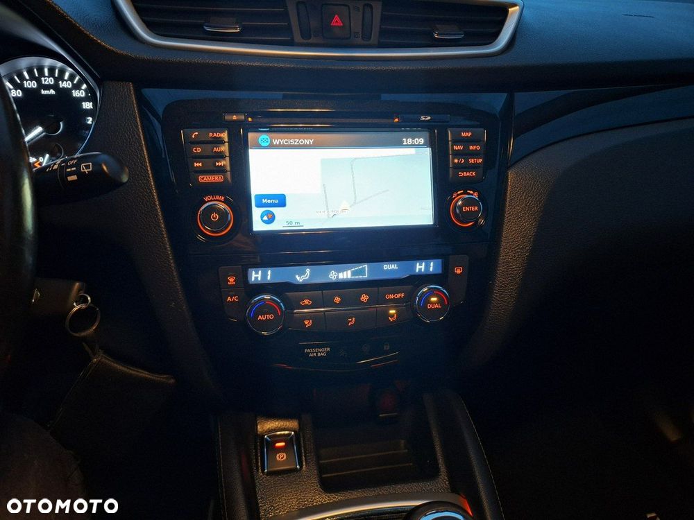 Nissan Qashqai - 22