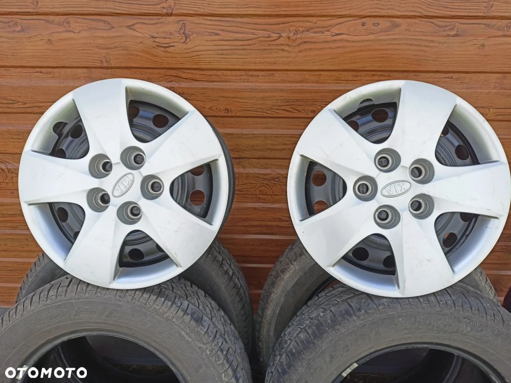 Felgi kpl. Kołpaki, Opony 15" ET47 5x114,3 KIA - 3